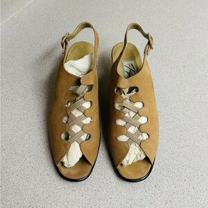 Ros Hommerson Tan Leather Platform Sandals‎